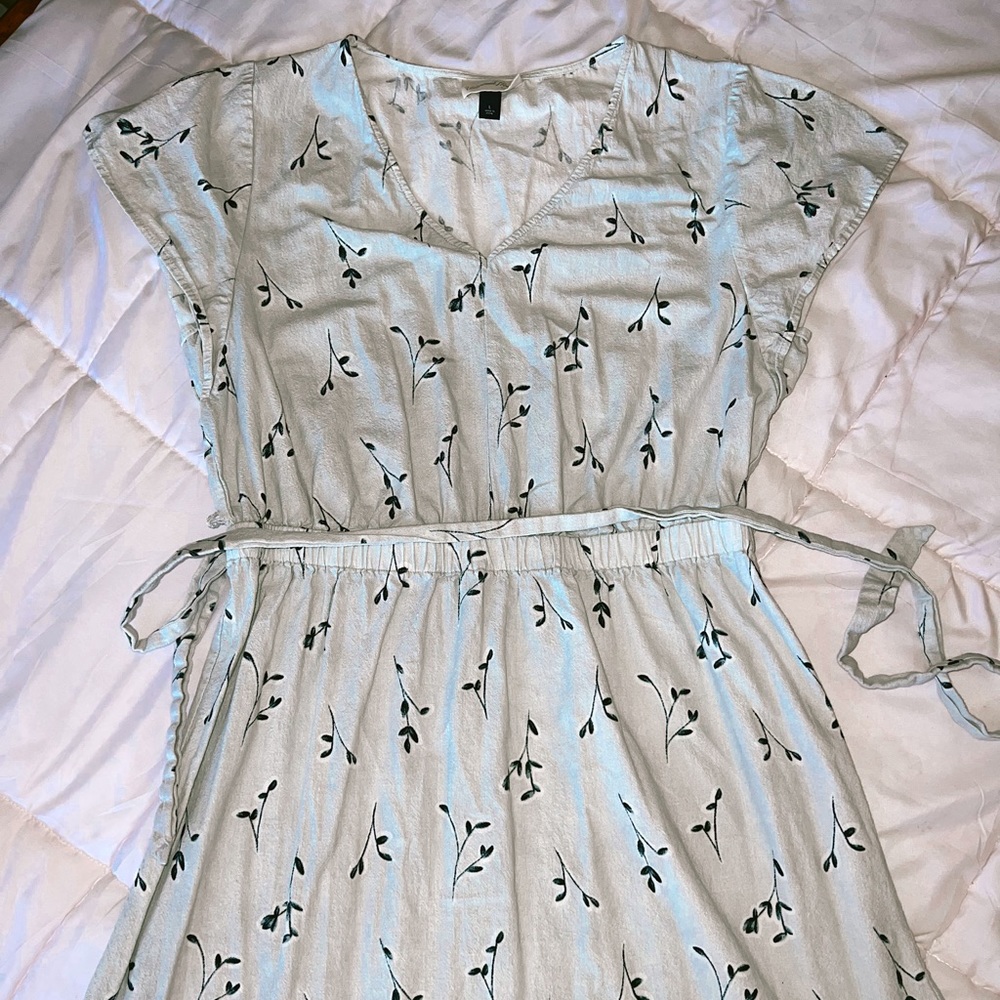 Universal Thread Floral Midi Dress: Size Large